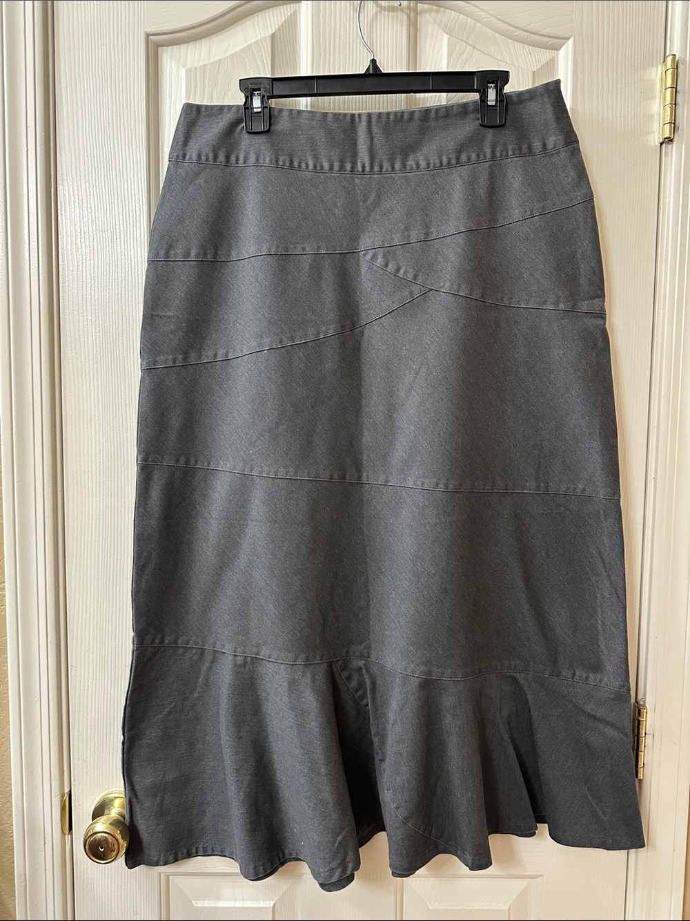 Women's Gray Flared Hem Skirt
